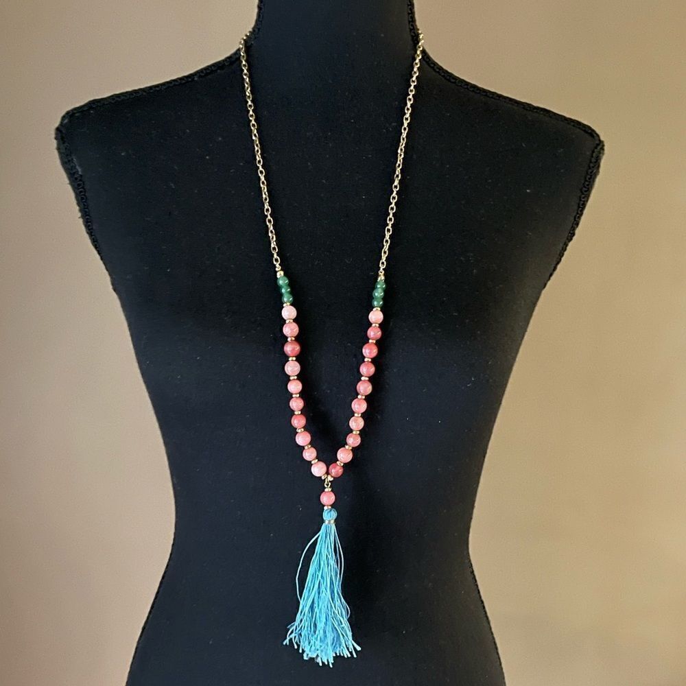 Tassel Necklace with Jadeite Stones Gold-tone Chain